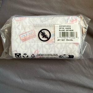 Michael Kors Jet Set Printed Signature Logo Bi-Fold Wallet Optic White